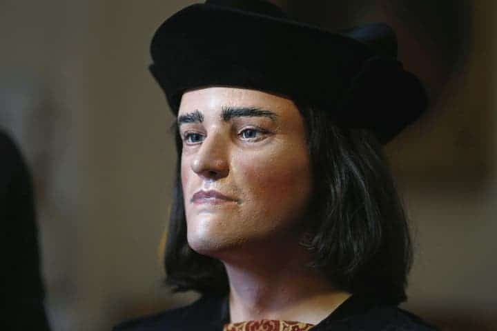 Reconstruction of King Richard IIIâ€™s face, based on the skull found buried - r2