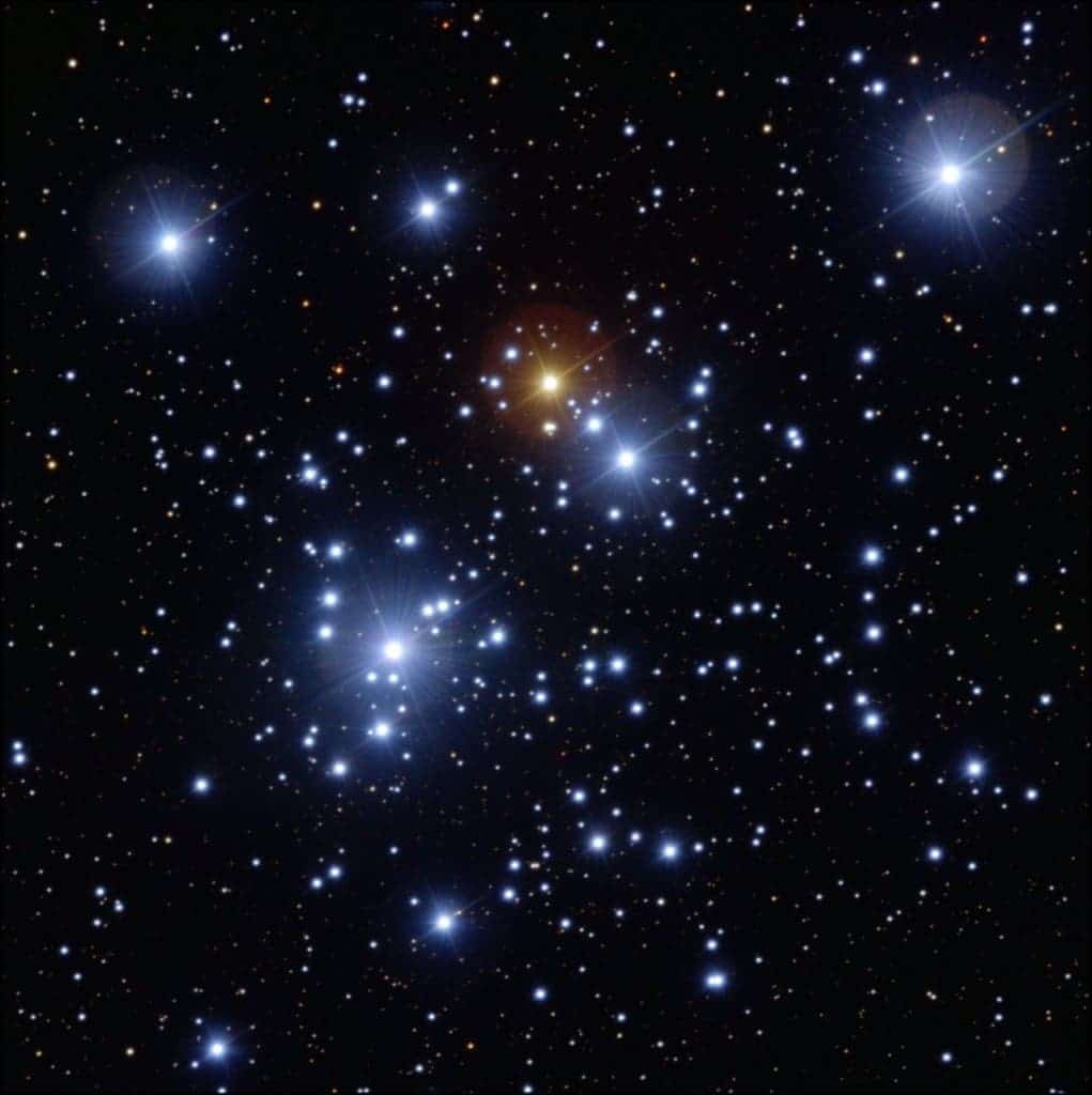 A Snapshot of the Jewel Box cluster with the ESO VLT