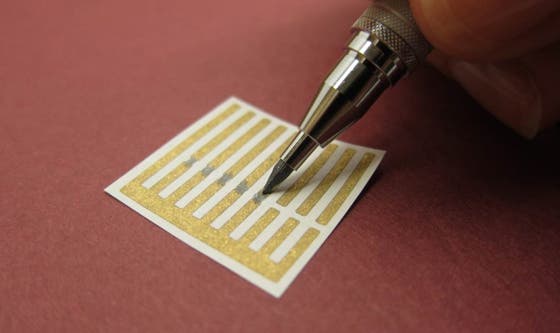 MIT scientists have devised a new technique for carbon nanotube sensors, as simple as etching on a sheet of paper. (c) Jan Schnorr