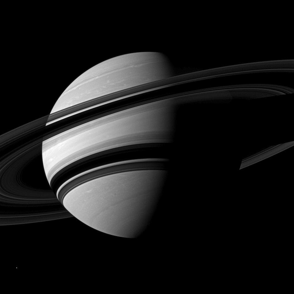 Saturn rings 