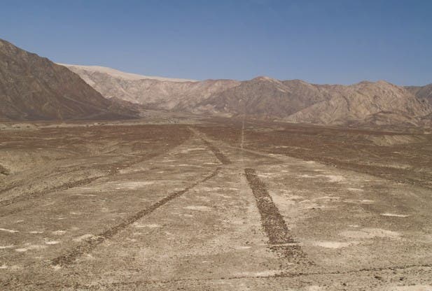 The Paracas people built lines centuries before the Nazca people, but for a different purpose. Via Proceedings of National Academy of Science.
