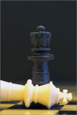 The Wyss Institute researchers molded a series of chess pieces made of their chitosan bioplastic, demonstrating a new way towards mass-manufacturing large 3D objects with complex shapes made of fully compostable materials. Credit: Harvard's Wyss Institute