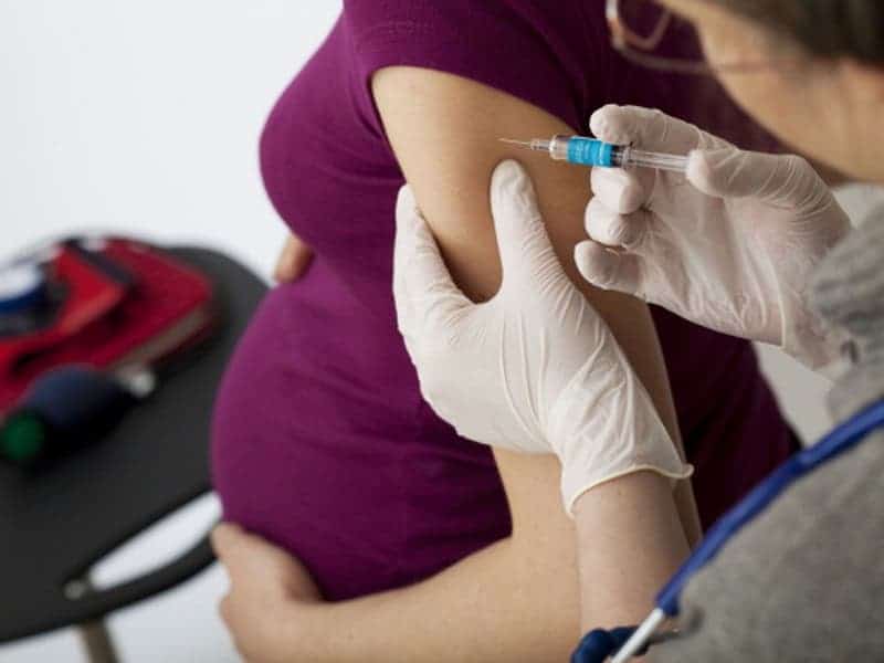 Pregnant-woman-injection-image