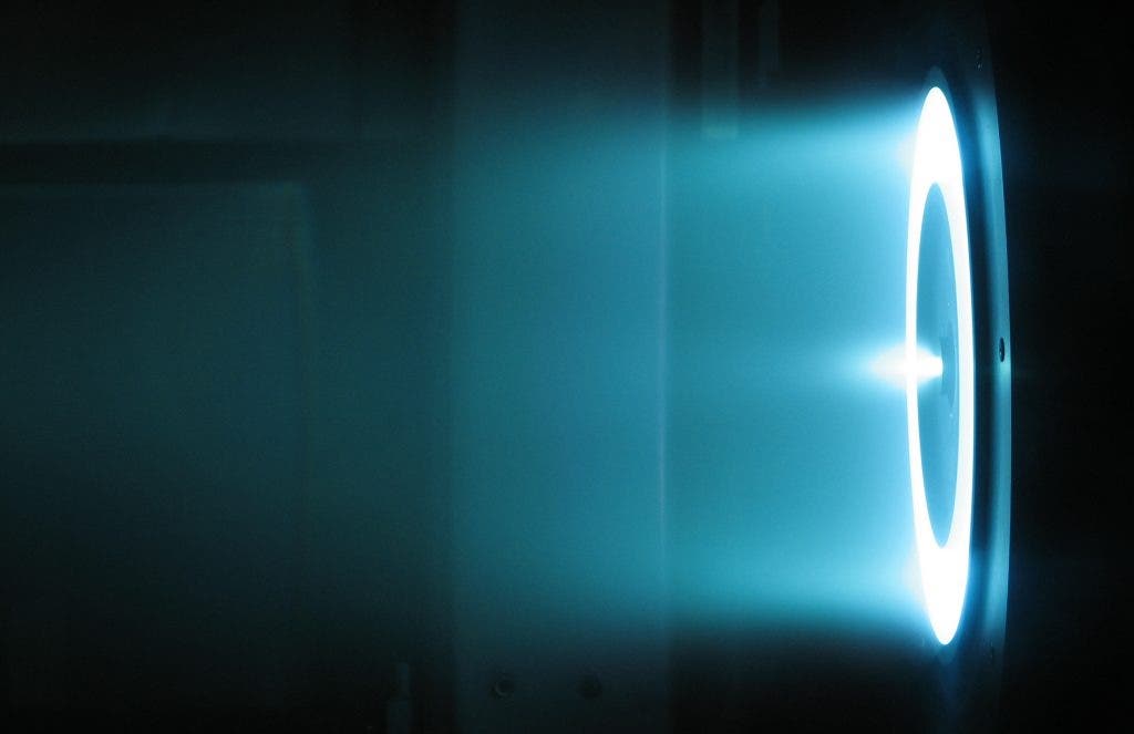 6 kW Hall-effect thruster in operation at the NASA Jet Propulsion Laboratory.
Image via wikipedia