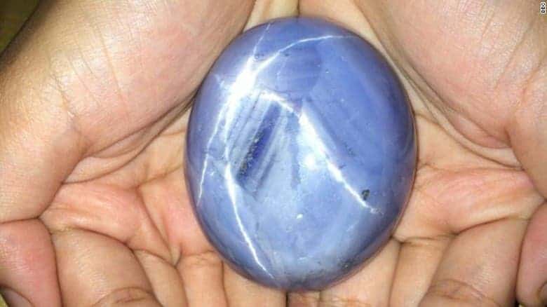 Large sapphires like this one are extremely rare. Image via CNN.