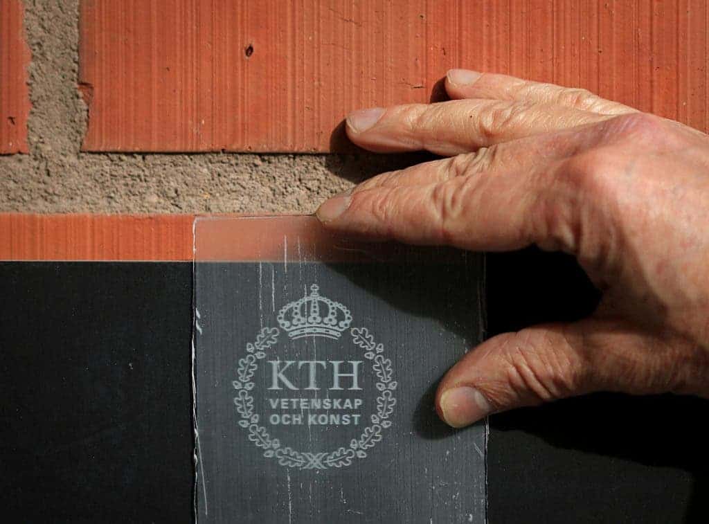 A close-up look at the transparent wood created at KTH Royal Institute of Technology. 
Image credits KTH Royal Institute of Technology.