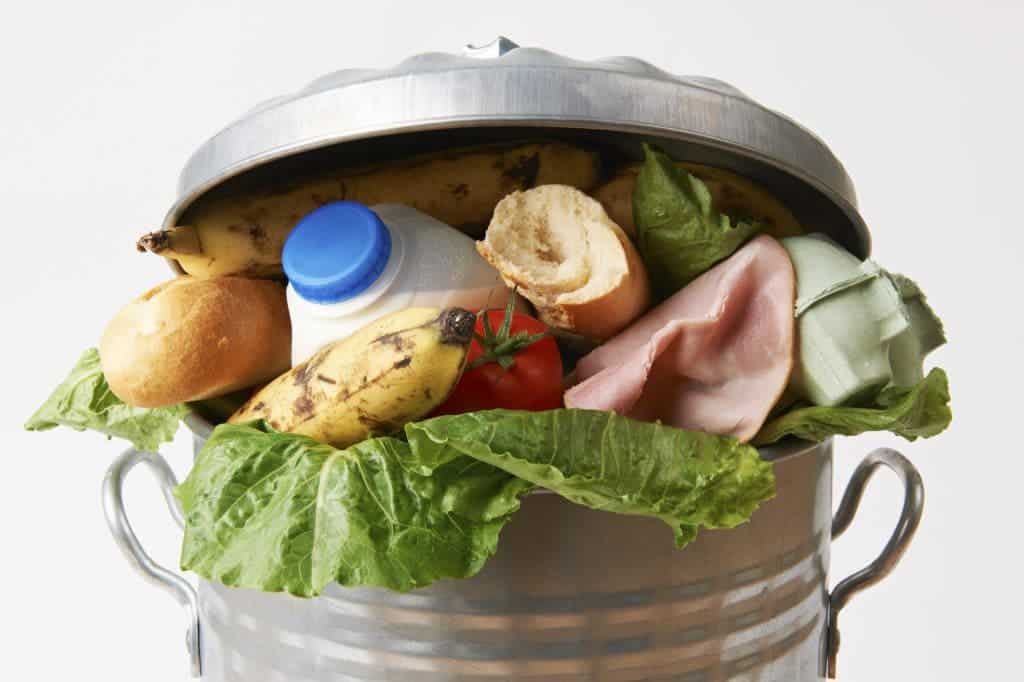 Consumer behavior is the main driver of food waste in developed countries.
Image credits U.S. Department of Agriculture / flickr