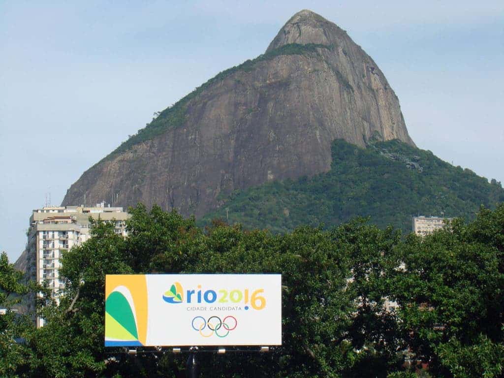A large banner hangs in Rio de Janeiro. Photo by Rodrigo Soldon.