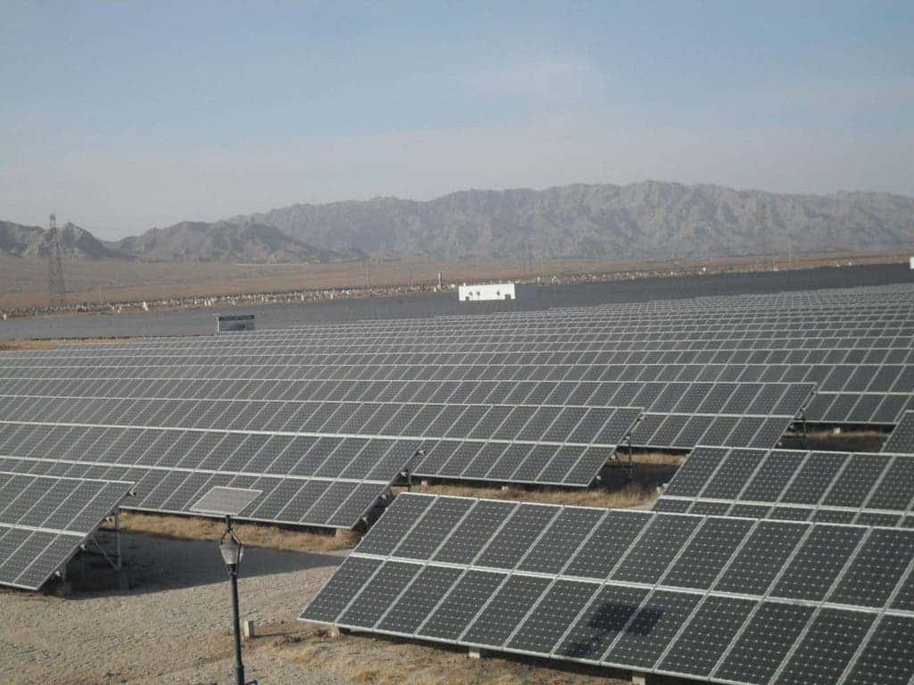 100MW Ningxia Shizuishan Solar Power Plant—China.  