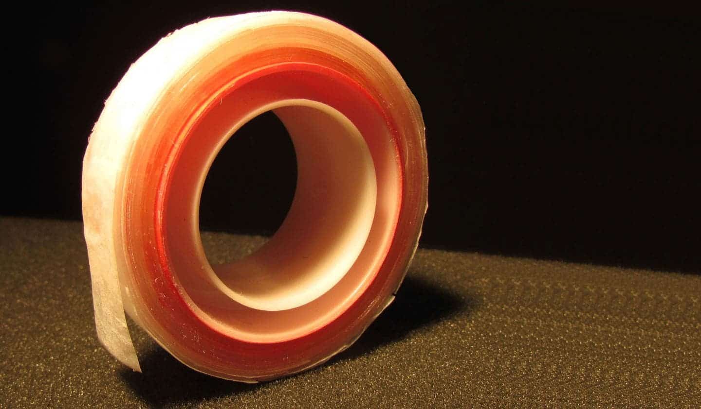 This is a superomniphobic tape that adheres to any surface and imparts liquid-repellant properties to it. Image credits: Colorado State University.
