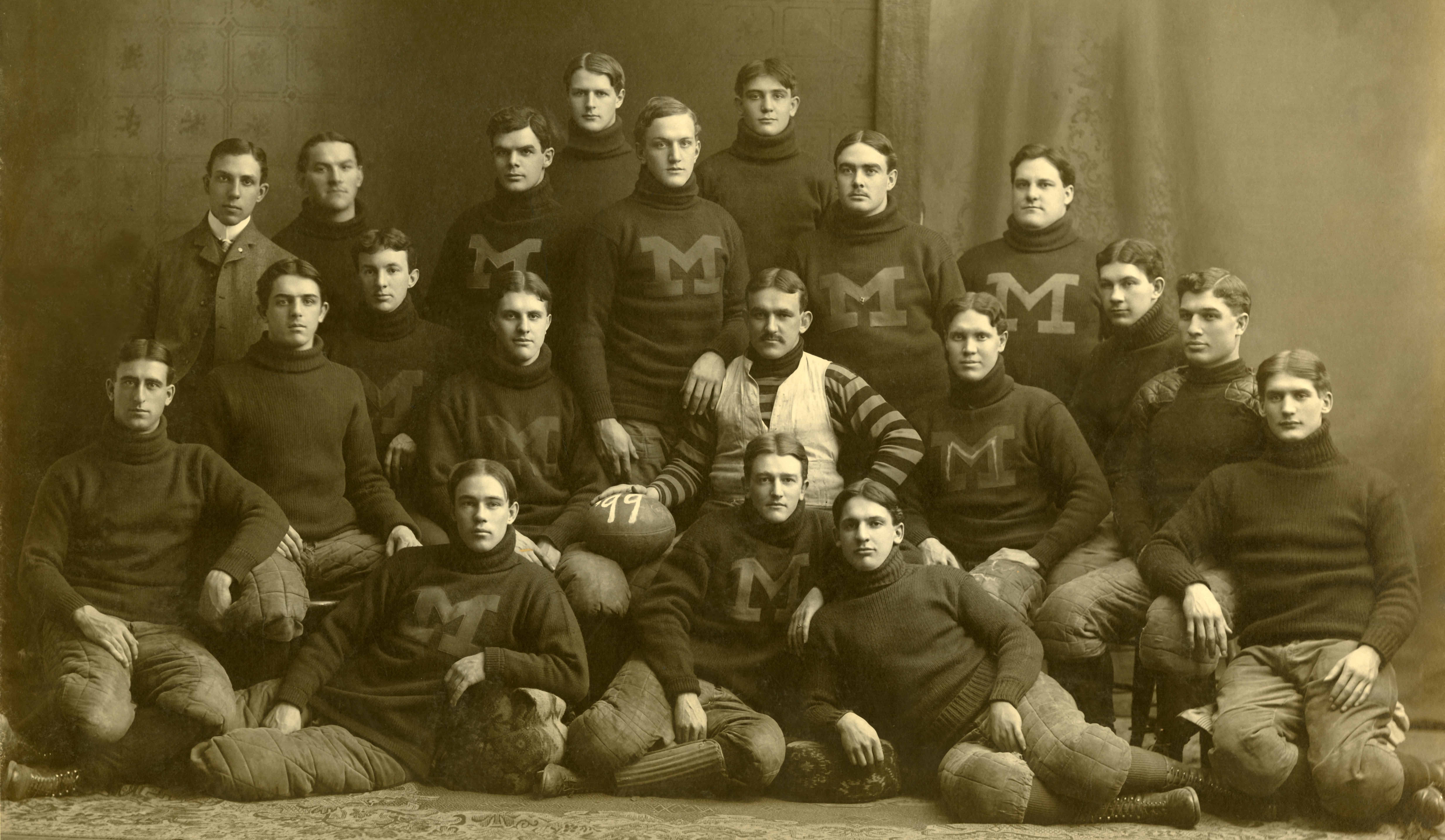 When Emma Morano was born, this is what Michigan's football team looked like. Image via Wiki Commons.