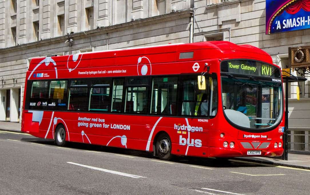 A single decker hydrogen bus in London. Image credits: Martin Addison.