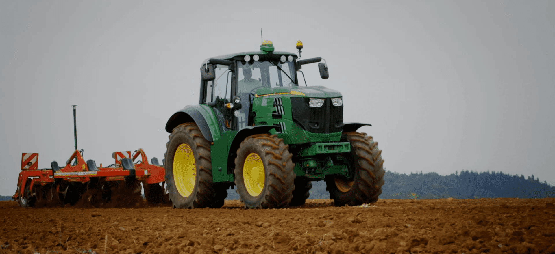 John Deere announces first electric tractor