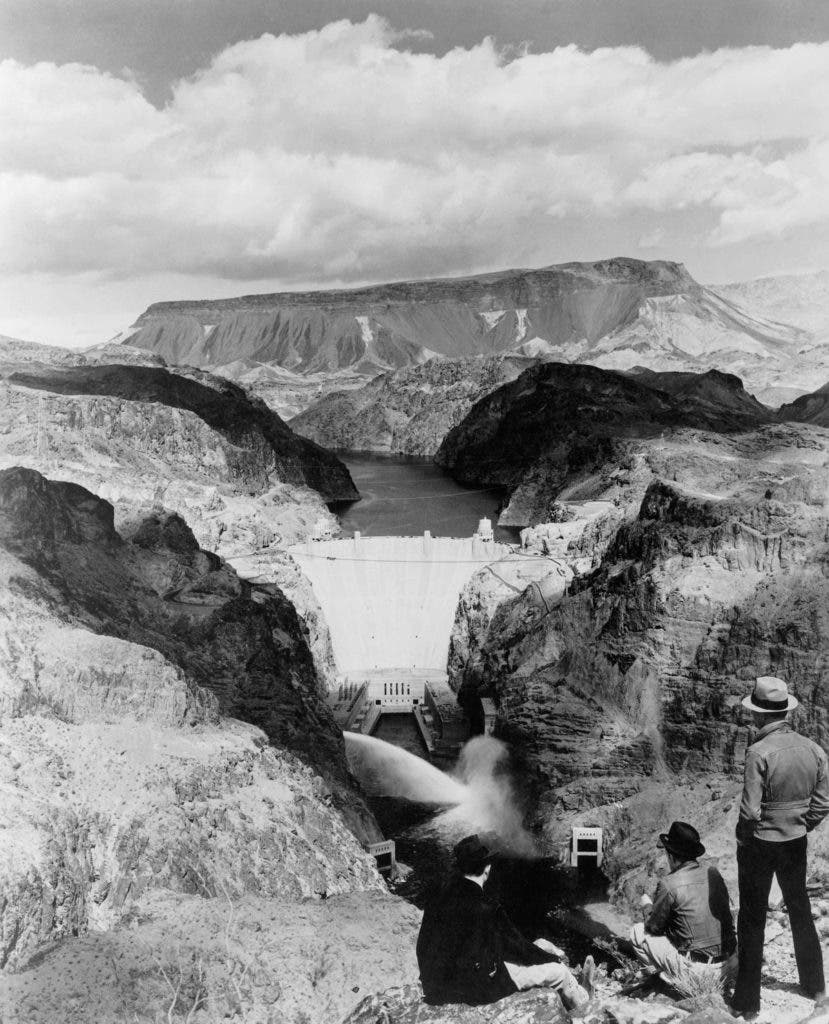 Hoover dam after years of operation (1940). Credit: SCHENECTADY MUSEUM