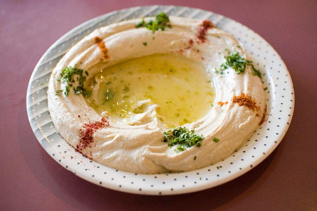 Egyptian Hummus recipe. Image credits: Paul Goyette.