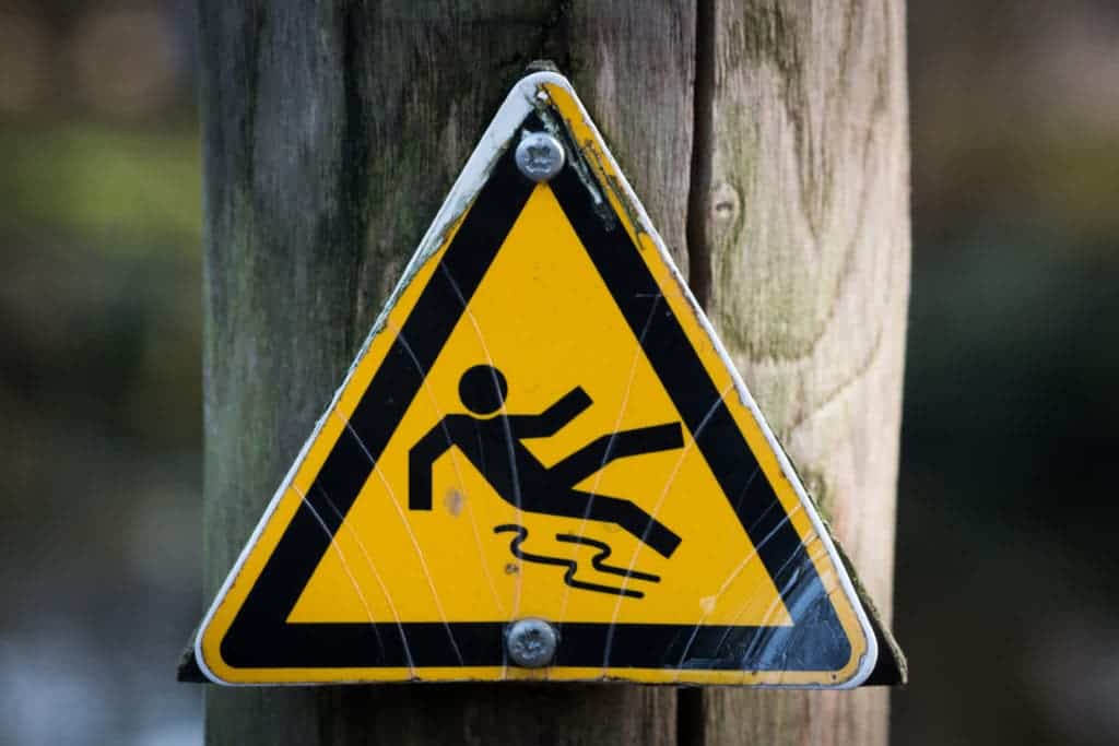 sign-slippery-wet-caution.