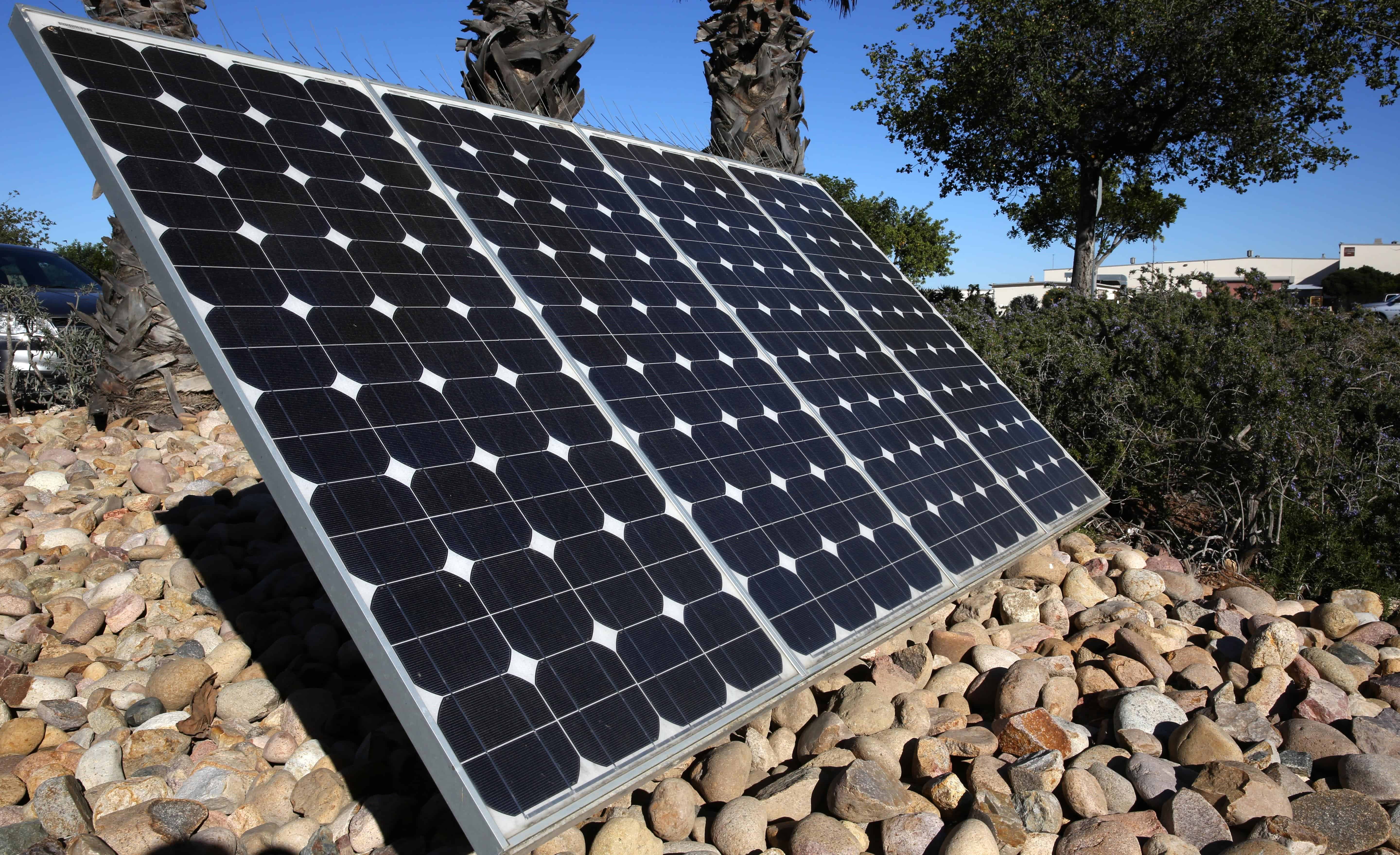 A Solar panel gathers light from the sun to provide energy at a Marine Corps Air Station in California. Image credits: DoD.