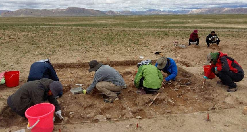 Excavations at this site on the Tibetan Plateau indicate that people inhabited this high-altitude region between 40,000 and 30,000 years ago, much earlier than previously thought. Image credits: Institute of Vertebrate Paleontology and Paleoanthropology (IVPP), Chinese Academy of Sciences