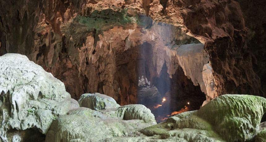 The cave where the fossils which may belong to a new hominin species were found. Credit: CALLAO CAVE ARCHAEOLOGY PROJECT.
