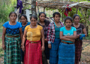 Women from Yulchen Frontera who are members of the Ixquisis Peaceful Resistance against the San Mateo Hydroelectric Project, pose for a photo. Ixquisis, San Mateo Ixtatan, Huehuetenango, Guatemala. April 26, 2019.