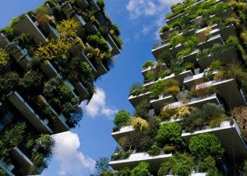 The Bosco Verticale In Milan in spring, West side. Credit: Wikimedia Commons.