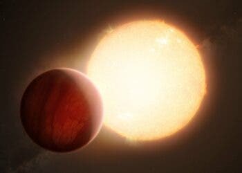 This artist’s impression shows an ultra-hot exoplanet, a planet beyond our Solar System, as it is about to transit in front of its host star. When the light from the star passes through the planet’s atmosphere, it is filtered by the chemical elements and molecules in the gaseous layer. With sensitive instruments, the signatures of those elements and molecules can be observed from Earth. Using the ESPRESSO instrument of ESO’s Very Large Telescope, astronomers have found the heaviest element yet in an exoplanet's atmosphere, barium, in the two ultra-hot Jupiters WASP-76 b and WASP-121 b.