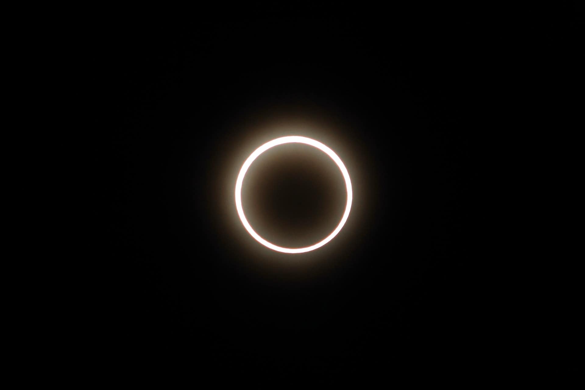 annular solar eclipse, ring of fire