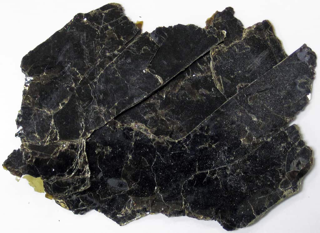 Biotite black mica